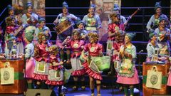 La Tropa actuando en el Festival de Comparsas de O Grove