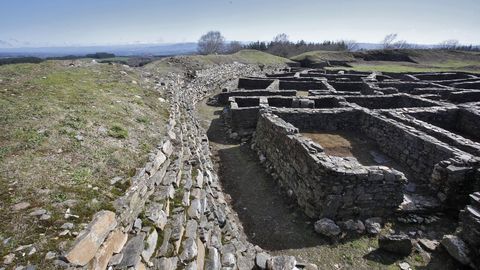 El castro de Castromaior destaca por su buena conservacin y las vistas del centro de la provincia de Lugo