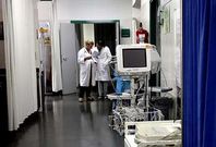 Los m�dicos del CEMS temen que todos los servicios del hospital se rebajen a secciones.