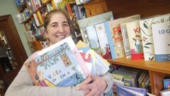 A libreira Ana G. Gund�n, no seu establecemento, a uns poucos metros do caf� Dzine