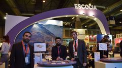 Figueroa (izquierda) e Imbern�n (derecha), en Fitur