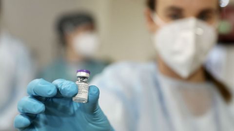 Vacuna preparada para la primera administraci�n