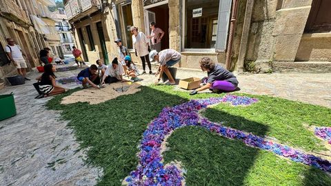 Alfombras florarles en Muros