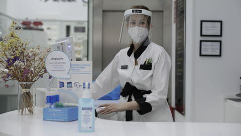 NATALIA RODR�GUEZ DE LA �PTICA ADRI�N SALGADO de A Coru�a