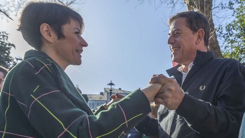 Ana Pontn y Jos Ramn Gmez Besteiro durante una manifestacin en la que coincidieron el pasado febrero