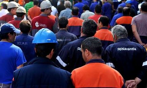 Los trabajadores de las empresas auxiliares padecen la destrucci�n de empleo en el naval.