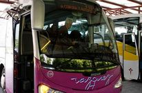 El billete entre la capital de Berganti�os y A Coru�a subi� esta semana 0,15 euros.