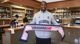 El conjunto santiagu�s reforz� el mi�rcoles su proyecto con la llegada a la capital gallega de Travis Munnings.