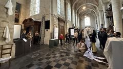 Exposici�n das beguinas en Bruxelas da artista galega Aroa Chao.