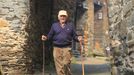 Dario Lpez tiene 95 aos y es el nico vecino de Cortes. Esta noche se neg a marcharse y se qued para ayudar a salvar su aldea de las llamas