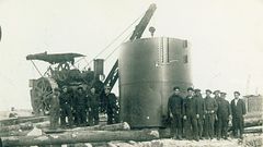 M�quina de montaje de los 38,1 en 1928, en Campelo (Valdovi�o)