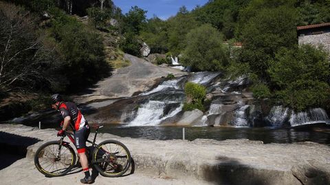 Fervenza de Barosa, Barro