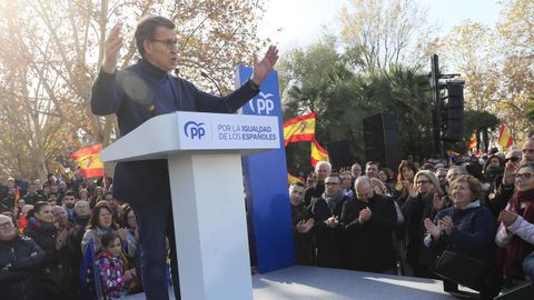 Feijoo acusa a S�nchez de poner a �un experto en guerrillas� para mediar entre Espa�a y Catalu�a