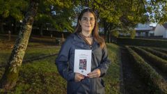 Cristina Negreira Barcia present&oacute; su primera libro en la casa de cultura de su pueblo, Negreira