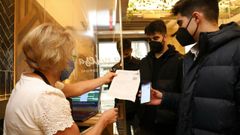Petici�n de certificado covid en los restaurantes de Santiago