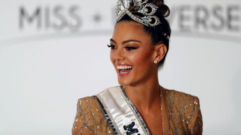 La sudafricana Demi-Leigh Nel-Peters, de 22 a�os, se convirti� hoy en la nueva Miss Universo, tras vencer en la final de este concurso de belleza celebrado esta noche en Las Vegas.
