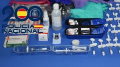 Medicamentos incautados a una detenida por realizar tratamientos est�ticos sin titulaci�n en Gij�n