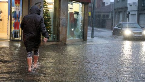 Inundaciones en el cruce de Catro Cami�os en Cambados