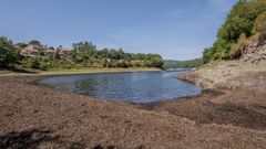 Estado del embalse de Eiras, en Fornelos de Montes, que abastece de agua a Vigo a y otros nueve ayuntamientos de su �rea