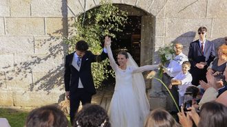 Ux�a Varela y Yago Couto se casaron en el fin de semana de celebraci�n de la Barqui�a de Ponteceso.