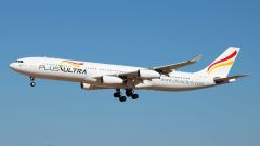 Un avi�n de la aerol�nea Plus Ultra, en una imagen de archivo.