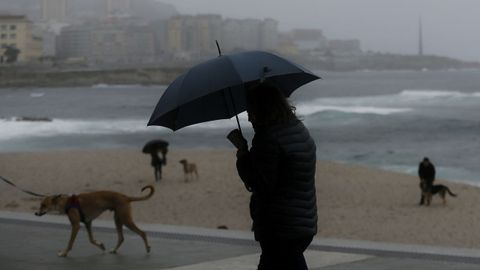 Jornada de lluvia en Riazor, A Corua.