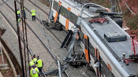 | EFE.Imagen del tren que descarril� en la misma l�nea el pasado mes de noviembre 