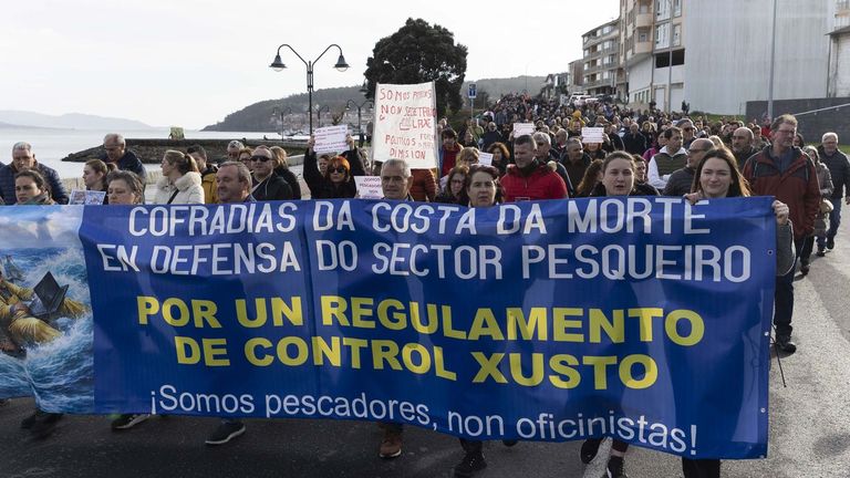 Imagen de la concentraci�n celebrada ayer en Corcubi�n