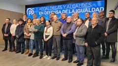Alcaldes del PP de Ourense leyeron un manifiesto por la igualdad entre espaoles.