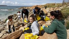 Limpieza de la playa de A Limosa