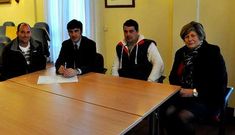 Carmen Verde Lebor�ns (derecha) era concejala de voluntariado, mayores y asociacionismo.