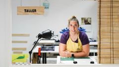 Ver�nica Vieira, en su estudio en O Barco de Valdeorras