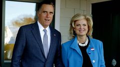 Mitt Rommey y su mujer, despu�s de votar.