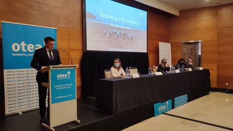 El presidente de Otea, Jos� Luis �lvarez Almeida