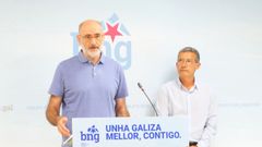 Secundino Fernndez, junto a Iago Tabars.