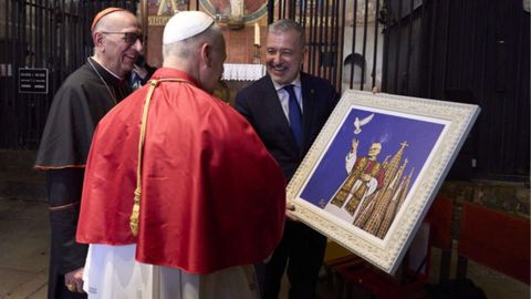 El Papa Le�n XIV recibe al alcalde de Barcelona, Jaume Collboni.