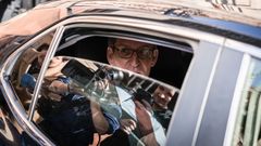 Feijoo, a su llegada a la embajada de Suecia mientras se debate la moci�n de censura de Vox.