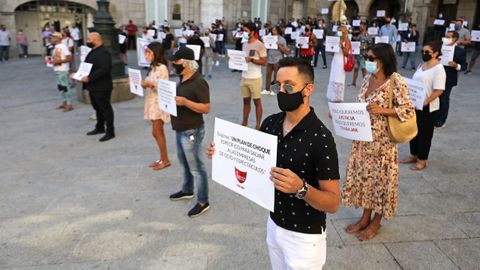 Concentracin de los hosteleros de Vigo en el 2020 contra el cierre de los establecimientos de ocio por la pandemia de covid