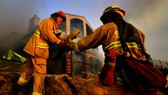 Virulentos incendios en California