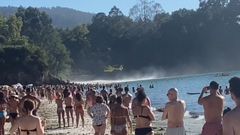 Helic�ptero en la playa de Lapam�n, Bueu