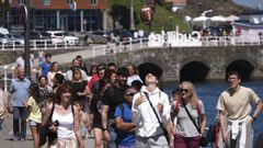 Turistas en Cudillero