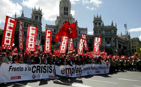 Imagen de archivo de una manifestaci�n de CC.OO. y UGT.