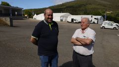Padre e hijo llevan la comisi�n de fiestas de San Antonio da Rigueira en Xove
