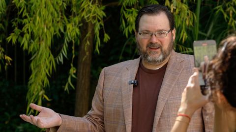 Brandon Sanderson en el festival Celsius de Avil&eacute;s.