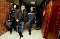 El consello de departamento (en la foto, representantes estudiantiles) opt� por repartir la carga.