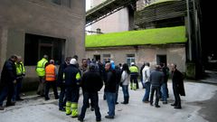 Los trabajadores de cementos cosmos celebraron una asamblea en Oural