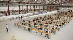 Foto de archivo de los ex�menes de los operarios y empleados j�nior