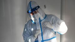 Un trabajador en un hospital de Roma