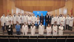 El conselleiro de Sanidade, Julio Garc�a Comesa�a, visit� el Chuac para felicitar al equipo