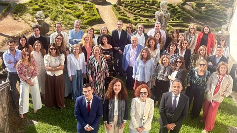 Imagen de los fiscales que participan en el curso de verano que se celebra en el pazo de Mari��n, en Bergondo.